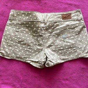 Guess beige Polk a dot shorts size 27